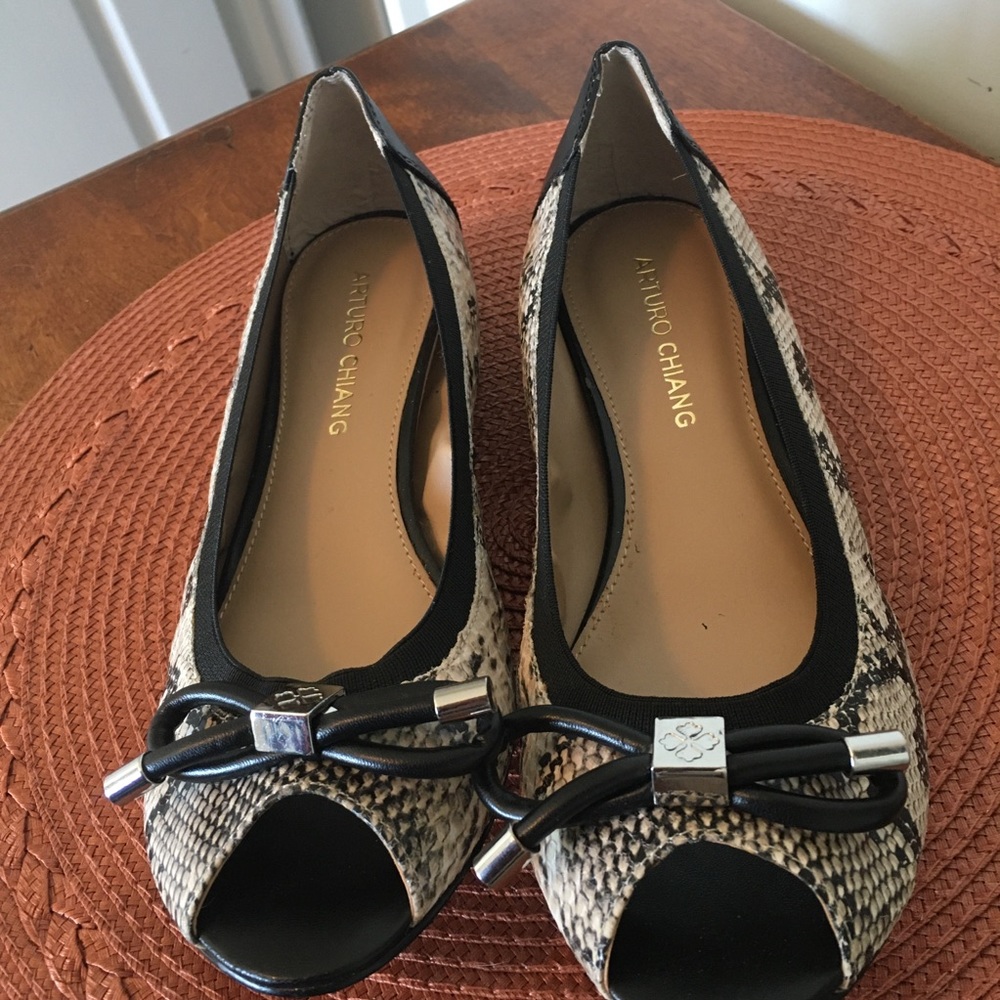 Animal print opened toed flats - Picture 8 of 8